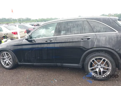 2017 Mercedes-Benz Glc 300 4Matic z USA, uszkodzony, nr VIN WDC0G4KB4HF140217